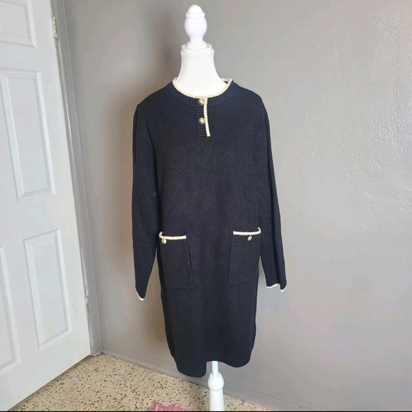 Urban Revivo Black Long Sleeve Sweater Dress with White Trim NWOT Medium - Picture 12 of 12